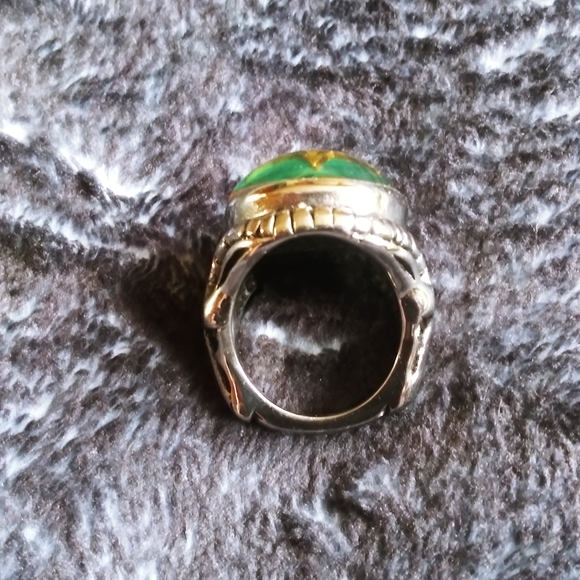 Lg ring - Picture 4 of 5